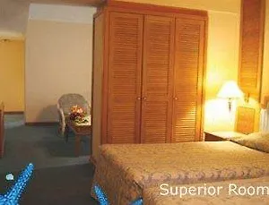 Hotel Everly